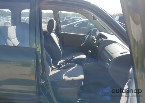 2000 Chevrolet Tracker Hard Top z USA, uszkodzony, nr VIN 2CNBJ13C7Y6924645